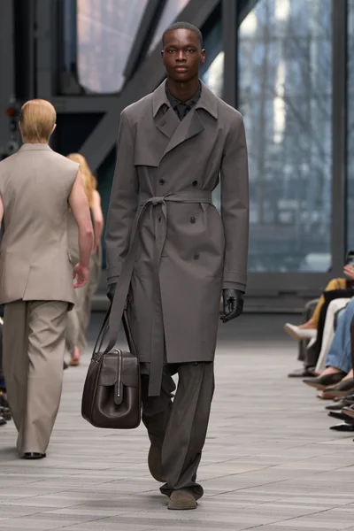 Look 45